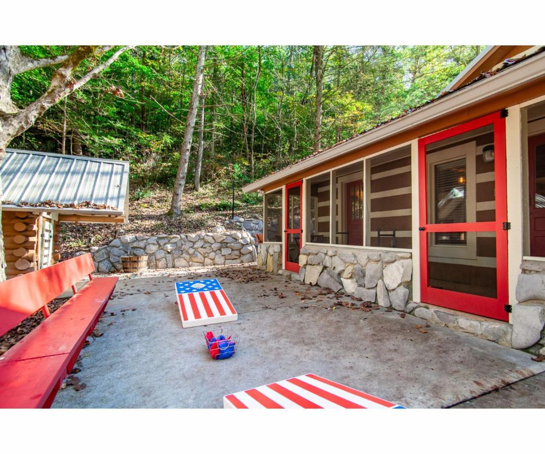 Beary Relaxing Cabin - Rustic With Outdoor Patio Таунсенд Екстер'єр фото